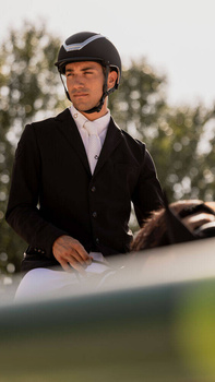 Kask ze standardowym daszkiem KASK Dogma Chrome