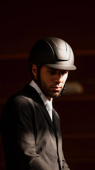 Kask ze standardowym daszkiem KASK Kooki