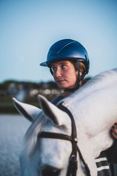 Kask z szerokim daszkiem KASK Star Lady Pure Shine 