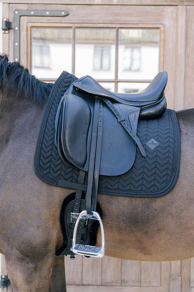 Czaprak ujeżdżeniowy Kentucky Horsewear Metal Chain