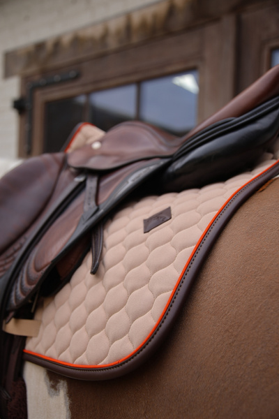 Czaprak wszechstronny Kentucky Horsewear Onion Quilt Neon Leather
