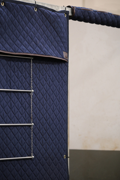 Ochraniacz na ramę drzwi boksu dla koni Kentucky Head Protector