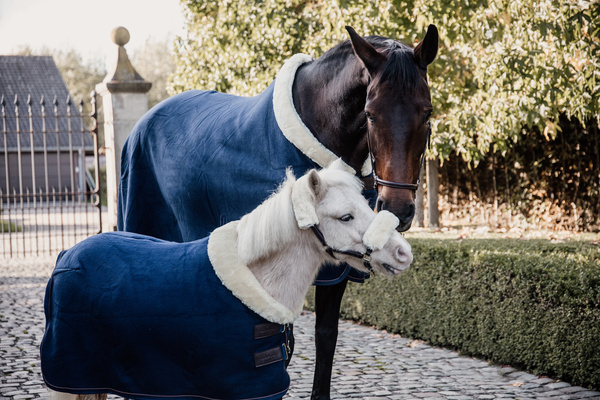 Derka polarowa dla kucyków Kentucky Horsewear Fleece Show Rug Heavy