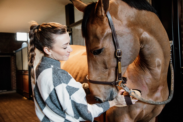 Kantar pielęgnacyjny ze skóry syntetycznej Kentucky Horsewear Leather Grooming Halter