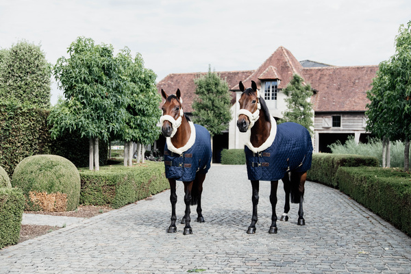 Derka stajenna Kentucky Horsewear Show Rug Logo 160g