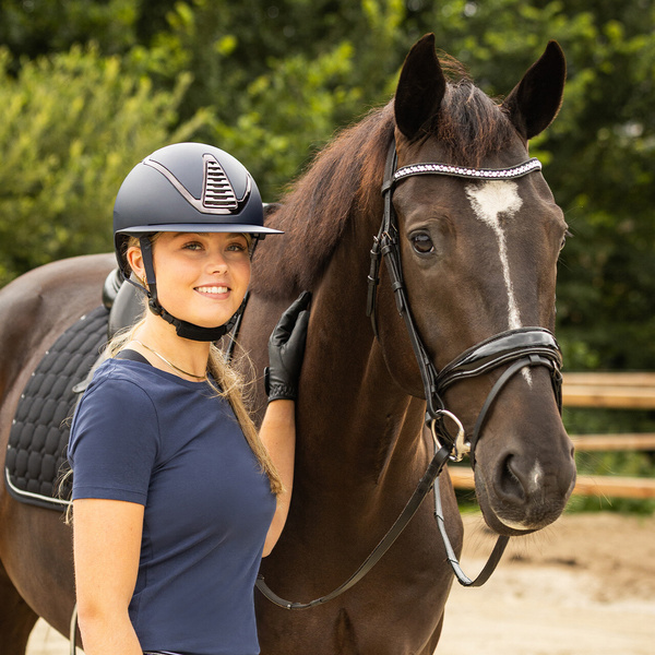 Kask jeździecki z szerokim daszkiem QHP Toledo Polo