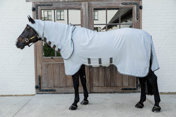 Derka siatkowa przeciw owadom z kapturem dla koni z egzemą Kentucky Horsewear Eczema Rug