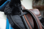 Podkładka pod siodło Kentucky Horsewear Sheepskin Half Pad Anatomic Absorb