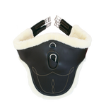 Popręg skokowy z fartuchem i futrem syntetycznym Kentucky Horsewear Sheepskin Stud Girth