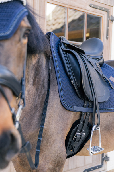 Czaprak ujeżdżeniowy Kentucky Horsewear Metal Chain