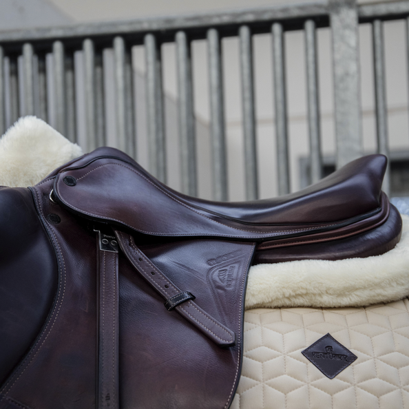 Podkładka pod siodło Kentucky Horsewear Sheepskin IMPACT EQUALIZER 10MM
