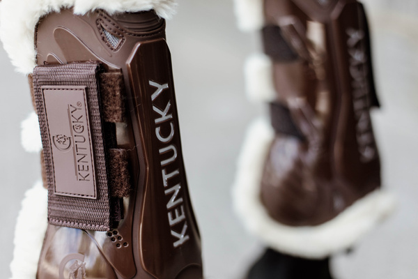 Ochraniacze przednie z futrem Kentucky Horsewear Bamboo Velcro
