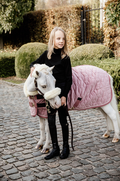 Derka stajenna dla kucyka Kentucky Horsewear Show Rug Velvet 160g