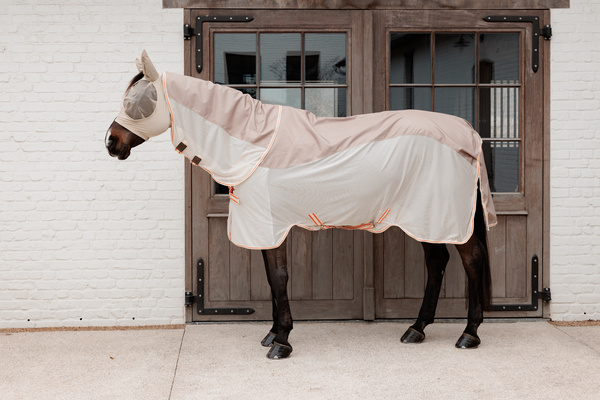 Derka siatkowa przeciw owadom z wodoodpornym grzbietem Kentucky Horsewear Waterproof Combo Fly Rug Comfort