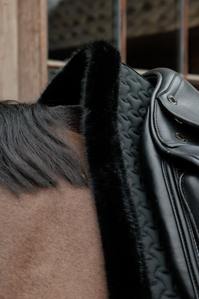 Czaprak ujeżdżeniowy Kentucky Horsewear Fake Fur