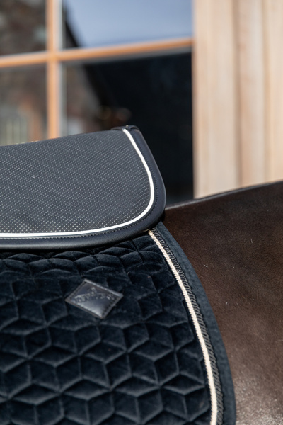 Podkładka pod siodło Kentucky Horsewear Half Pad Anatomic Absorb