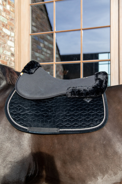 Podkładka pod siodło Kentucky Horsewear Sheepskin Half Pad Anatomic Absorb