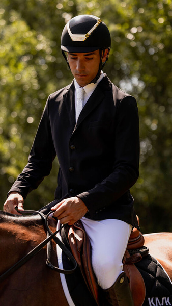 Kask ze standardowym daszkiem KASK Dogma Chrome