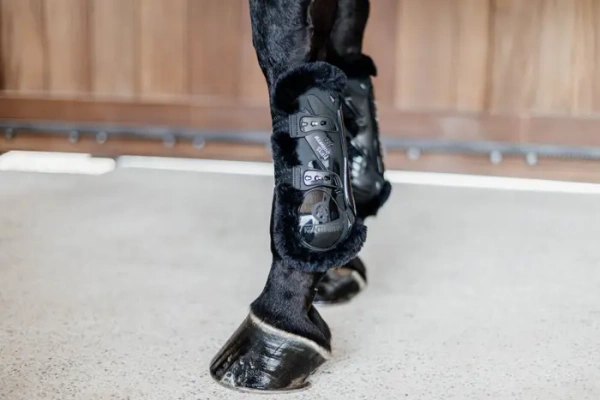 Ochraniacze przednie z futrem Kentucky Horsewear Bamboo Elastic