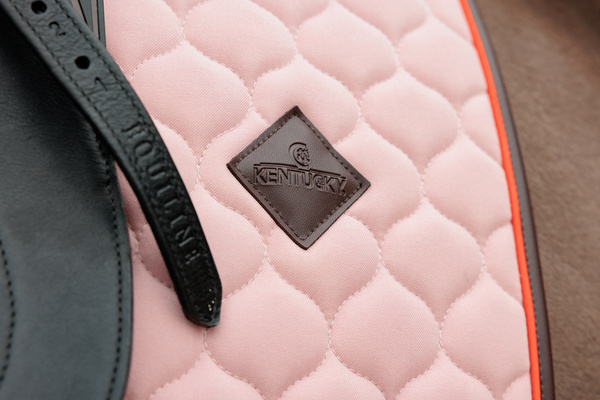 Czaprak ujeżdżeniowy Kentucky Horsewear Onion Quilt Neon Leather