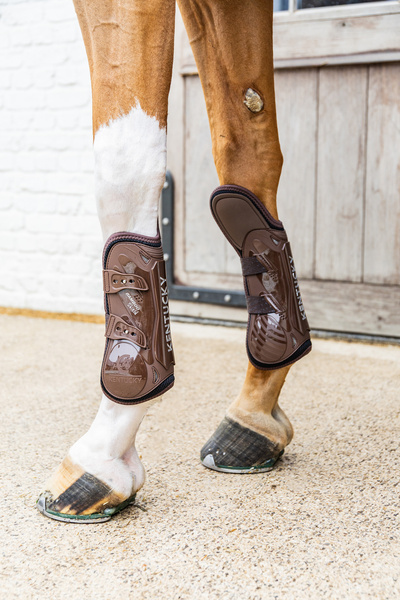 Ochraniacze przednie z wydłużoną ochroną Kentucky Horsewear Bamboo Shield Front Boots with Knee Protection