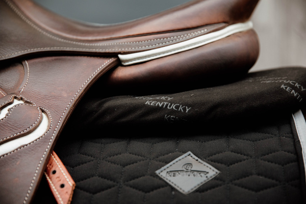 Podkładka korekcyjna pod siodło Kentucky Horsewear Correction IMPACT 10MM