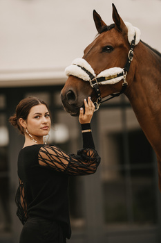 Kantar z futrem syntetycznym Kentucky Horsewear Nylon Sheepskin Halter Soft