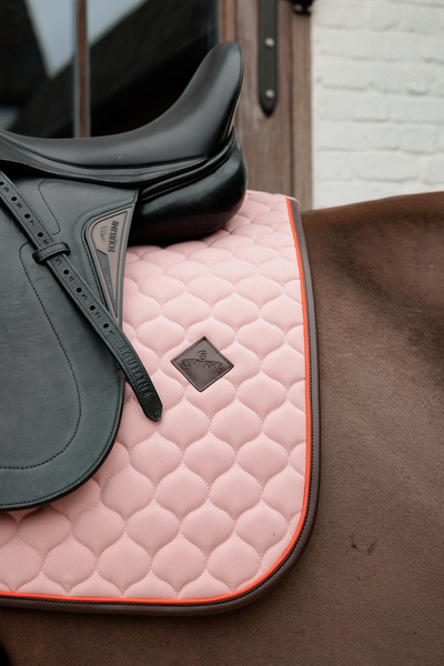 Czaprak ujeżdżeniowy Kentucky Horsewear Onion Quilt Neon Leather