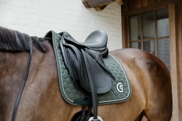 Czaprak ujeżdżeniowy Kentucky Horsewear Onion Quilt 3D Logo