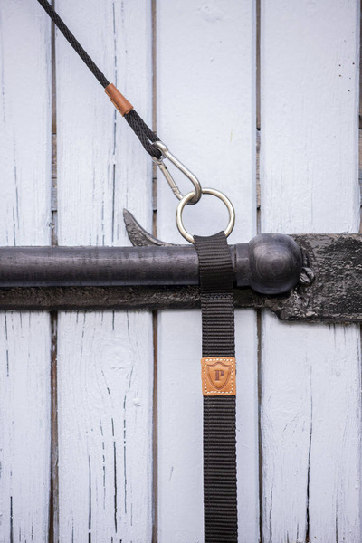 Wieszak na derki/czapraki Paddock Sports