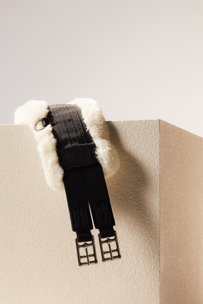 Popręg z futrem syntetycznym Kentucky Horsewear Sheepskin Girth
