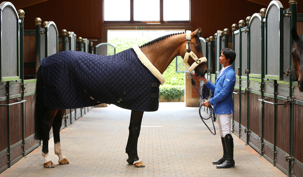 Derka stajenna Kentucky Horsewear Show Rug Logo 160g