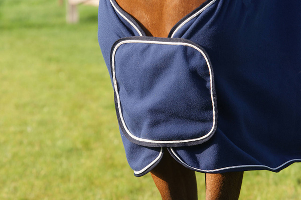 Derka polarowa QHP Ornament