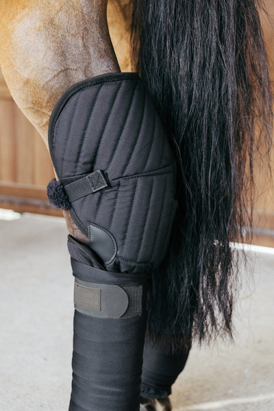 Podkładki pod owijki z ochroną stawu skokowego Kentucky Horsewear Transport Stable Bandage Pad with Hock Protection