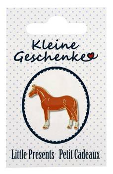 Przypinka HR Koń kasztan