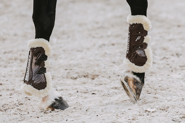 Ochraniacze przednie z futrem Kentucky Horsewear Bamboo Elastic