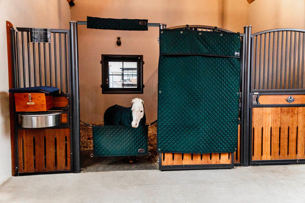 Kurtyna na boks Kentucky Horsewear Stable Curtain
