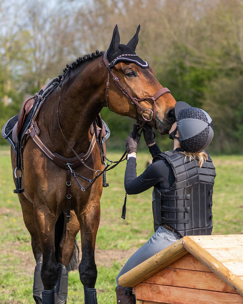 Napierśnik 5-punktowy QHP Sedna