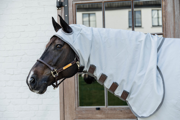 Derka siatkowa przeciw owadom z kapturem dla koni z egzemą Kentucky Horsewear Eczema Rug