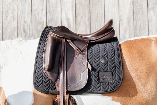 Czaprak ujeżdżeniowy Kentucky Horsewear Fishbone Competition