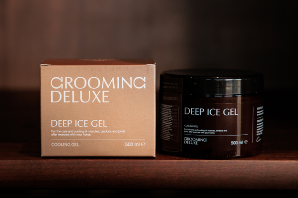 Żel chłodząco-regenerujący dla konia Grooming Deluxe Recovering Ice Gel