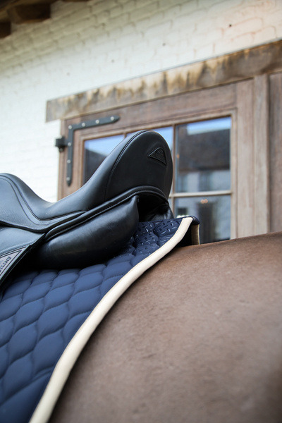 Czaprak ujeżdżeniowy Kentucky Horsewear Softshell Onion Quilt
