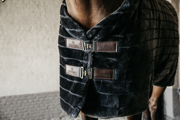 Derka stajenna Kentucky Horsewear Fake Fur - 400g