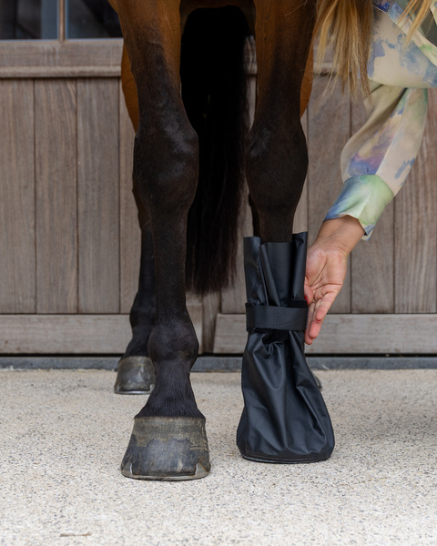 Buty ochronne i chłodzące na kopyta Kentucky Horsewear Hoof Boots Medical & Ice