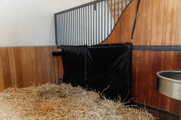 Mata amortyzująca uderzenia do boksu i przyczepy Kentucky Horsewear Kick Pad