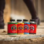 Olej ochronny do kopyt z olejkiem z drzewa herbacianego Carr & Day & Martin Cornucrescine Tea Tree Hoof Oil