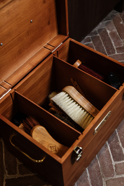 Zestaw skrzynka ze szczotkami Grooming Deluxe