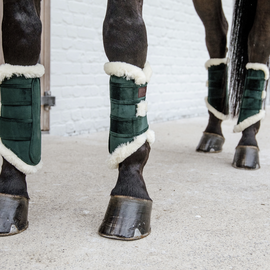 Ochraniacze ujeżdżeniowe z futrem Kentucky Horsewear Velvet Contrast
