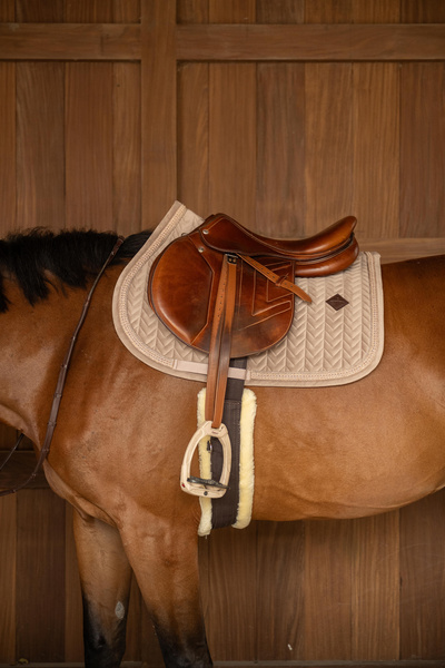 Czaprak wszechstronny Kentucky Horsewear Velvet Fishbone Plaited Glitter Rope