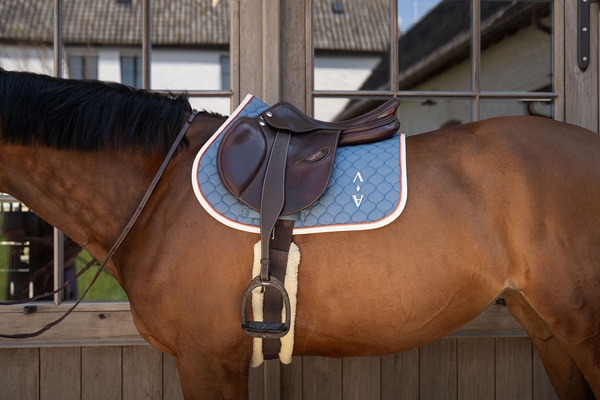 Popręg z futrem syntetycznym Kentucky Horsewear Sheepskin Girth